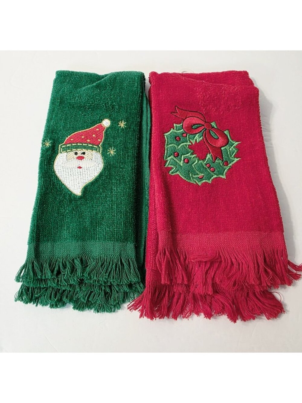 2 Holiday Christmas Embroidered Hand Towels Santa Holly Wreath Bow Red Green